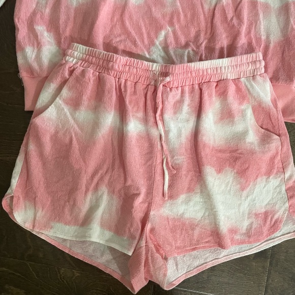 Pink cloud set - Picture 3 of 8